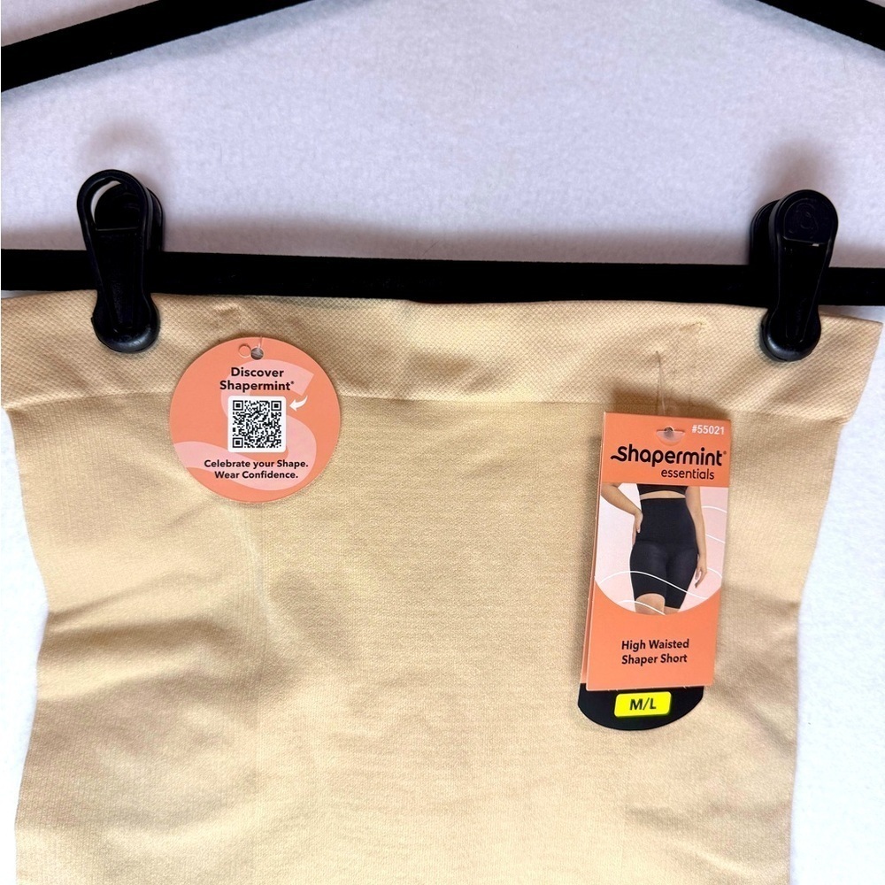 New Shapermint Essentials Highwaisted Shaper Shorts. Size M/L - Picture 2 of 3